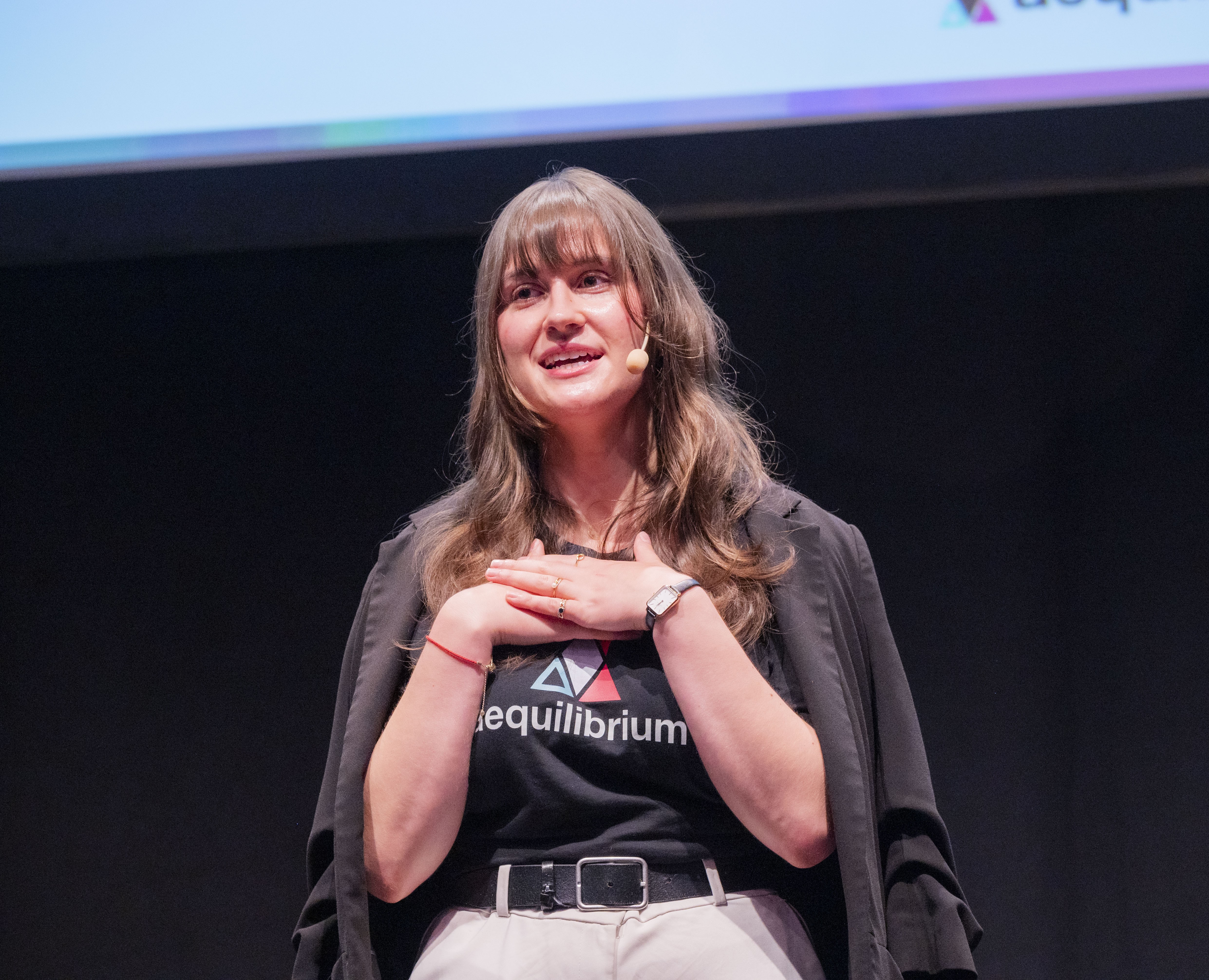 Isabela Moise headshot