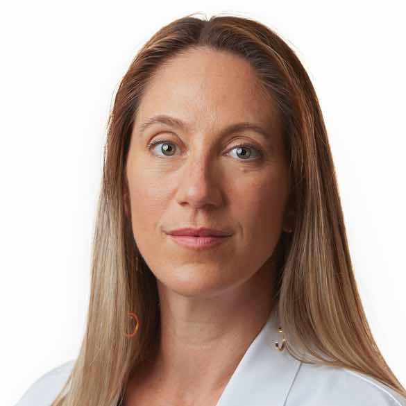 Linda Ciaverelli, MD headshot